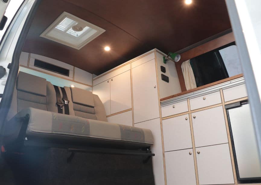 diseño interior furgoneta camper